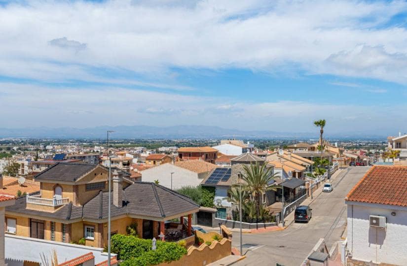 6 quarto Moradia para venda em Benijofar com piscina garagem - 499 000 € (Ref: 9683275)