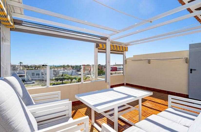 2 makuuhuone Paritalo myytävänä paikassa Orihuela Costa mukana uima-altaan - 269 000 € (Ref: 9688653)