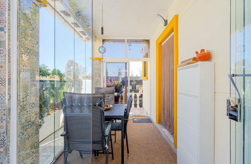 2 makuuhuone Paritalo myytävänä paikassa Orihuela Costa mukana uima-altaan - 269 000 € (Ref: 9688653)