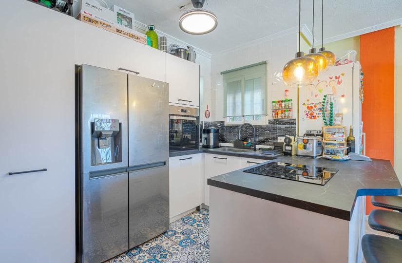 2 makuuhuone Paritalo myytävänä paikassa Orihuela Costa mukana uima-altaan - 269 000 € (Ref: 9688653)