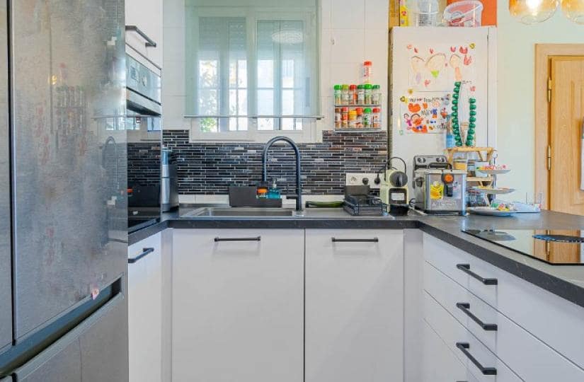 2 makuuhuone Paritalo myytävänä paikassa Orihuela Costa mukana uima-altaan - 269 000 € (Ref: 9688653)