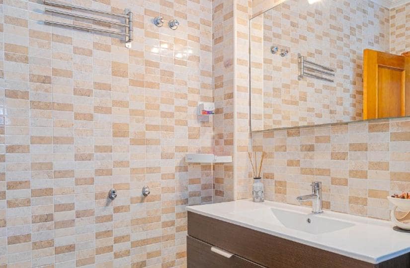 2 makuuhuone Paritalo myytävänä paikassa Orihuela Costa mukana uima-altaan - 269 000 € (Ref: 9688653)