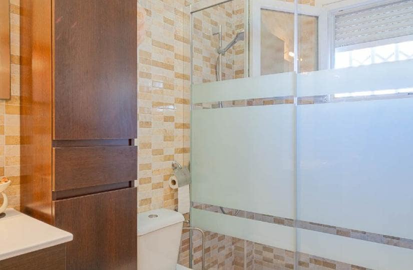 2 makuuhuone Paritalo myytävänä paikassa Orihuela Costa mukana uima-altaan - 269 000 € (Ref: 9688653)