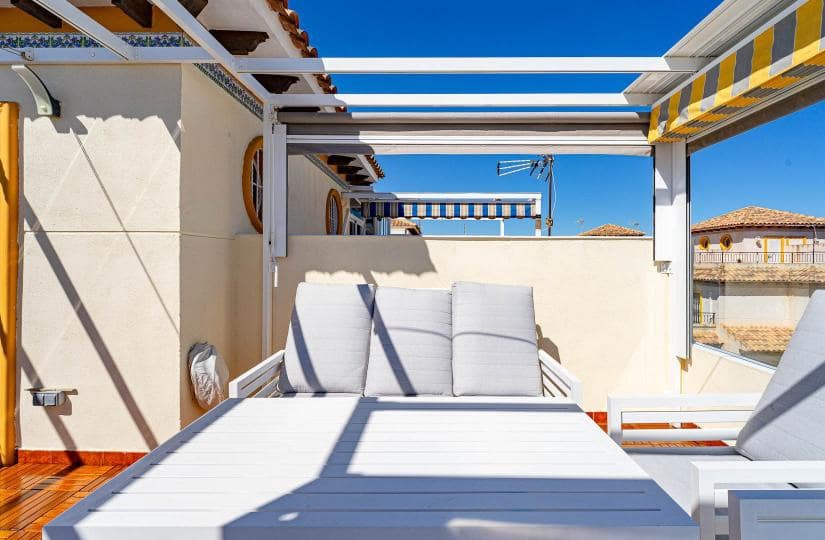 2 makuuhuone Paritalo myytävänä paikassa Orihuela Costa mukana uima-altaan - 269 000 € (Ref: 9688653)