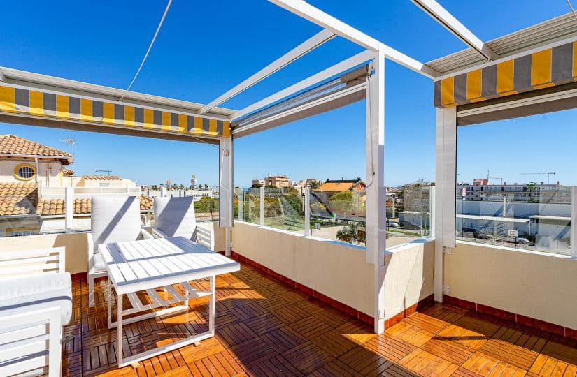 2 makuuhuone Paritalo myytävänä paikassa Orihuela Costa mukana uima-altaan - 269 000 € (Ref: 9688653)