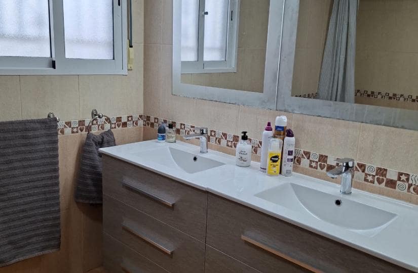 5 Zimmer Villa zu verkaufen in Catral mit Pool Garage - 449.995 € (Ref: 9688654)