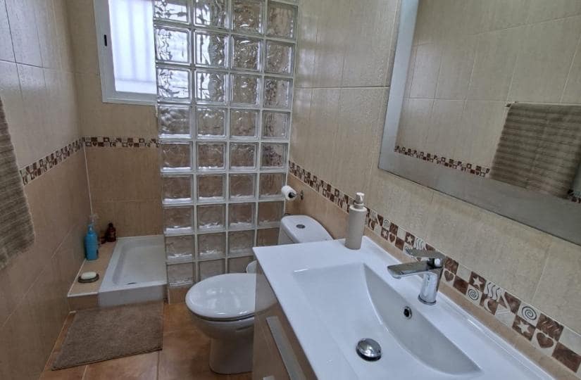 5 Zimmer Villa zu verkaufen in Catral mit Pool Garage - 449.995 € (Ref: 9688654)