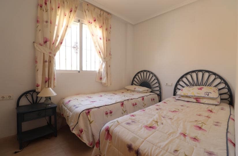 3 slaapkamer Halfvrijstaande villa te koop in Ciudad Quesada met zwembad garage - € 209.950 (Ref: 9688656)