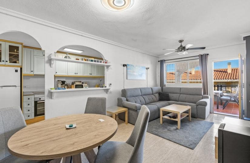 2 soveværelse Lejlighed til salg i Gran Alacant med swimmingpool garage - € 249.000 (Ref: 9689910)