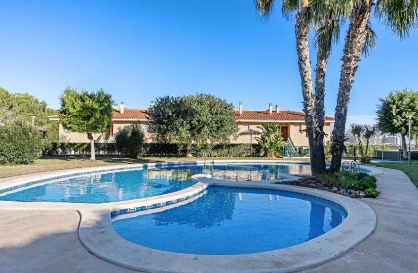 2 soveværelse Lejlighed til salg i Gran Alacant med swimmingpool garage - € 249.000 (Ref: 9689910)