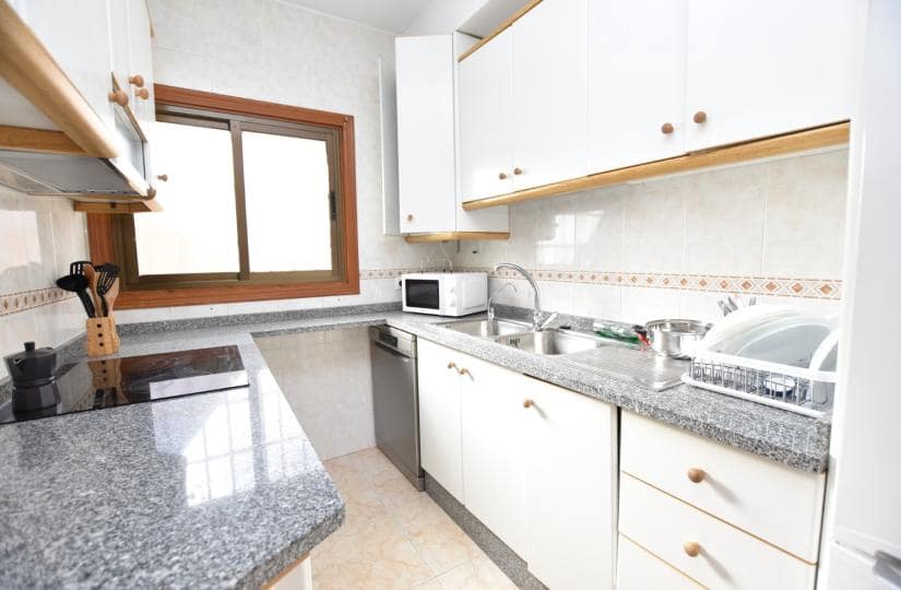 3 soverom Kjedet enebolig til salgs i Playa Flamenca med svømmebasseng - € 239 000 (Ref: 9689911)