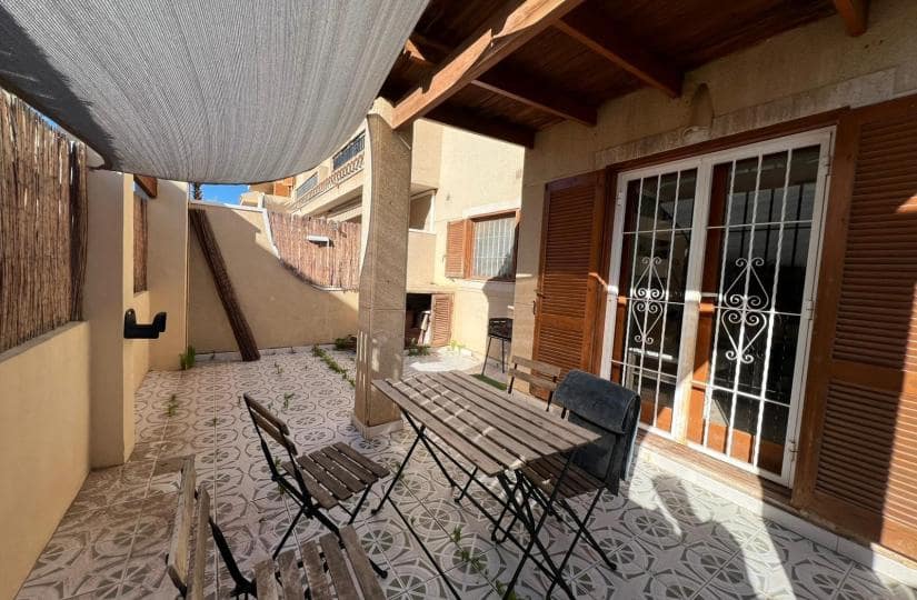 3 soverom Kjedet enebolig til salgs i Playa Flamenca med svømmebasseng - € 239 000 (Ref: 9689911)