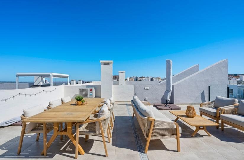 2 Zimmer Penthouse zu verkaufen in San Miguel de Salinas mit Pool - 259.950 € (Ref: 9697933)