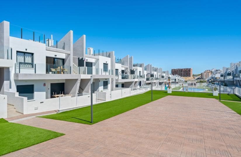 2 Zimmer Penthouse zu verkaufen in San Miguel de Salinas mit Pool - 259.950 € (Ref: 9697933)