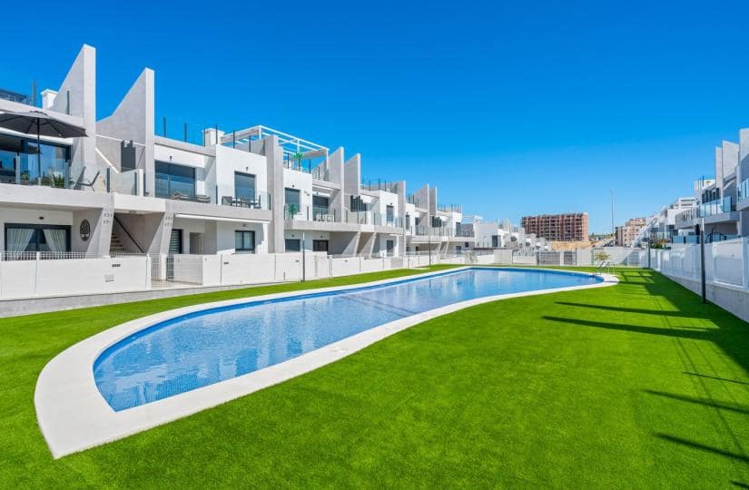 2 Zimmer Penthouse zu verkaufen in San Miguel de Salinas mit Pool - 259.950 € (Ref: 9697933)