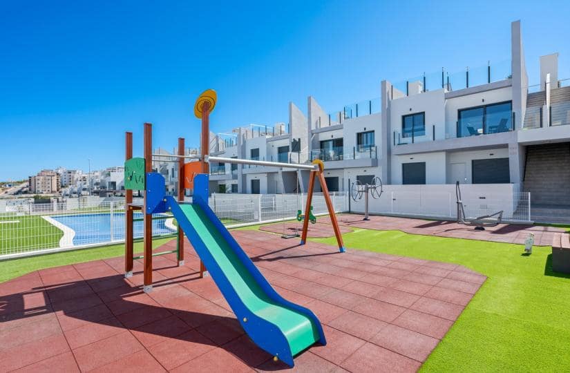 2 Zimmer Penthouse zu verkaufen in San Miguel de Salinas mit Pool - 259.950 € (Ref: 9697933)