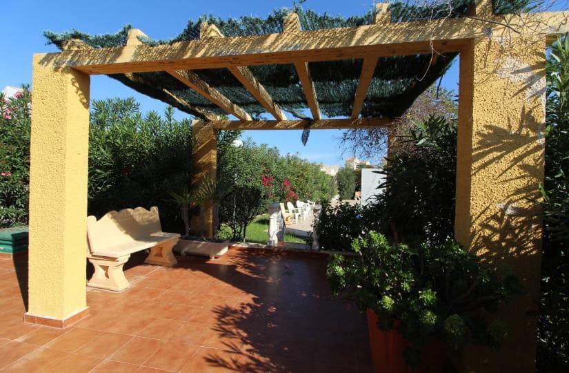 2 bedroom Townhouse for sale in Gran Alacant with pool - € 199,000 (Ref: 9706009)