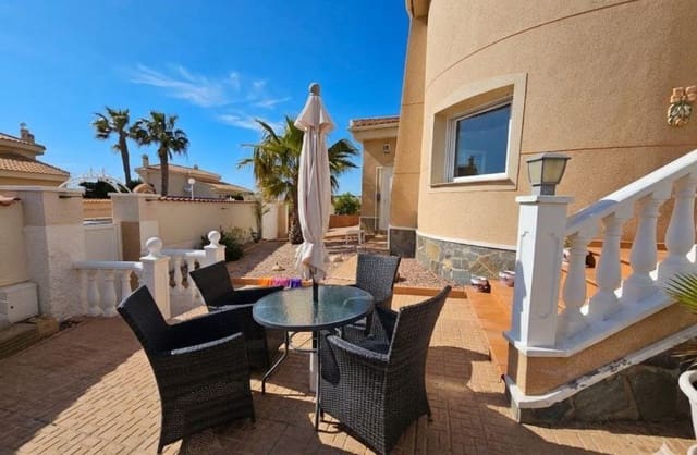 3 bedroom Villa for sale in La Marquesa, Rojales with pool garage - € 349,000 (Ref: 9706010)