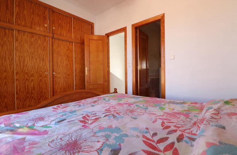 Chalet de 2 habitaciones en Benijófar en venta con piscina garaje - 274.950 € (Ref: 9706011)