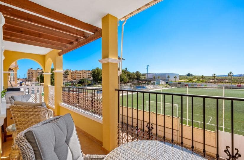 2 soverom Leilighet til salgs i Algorfa med svømmebasseng garasje - € 145 000 (Ref: 9719336)