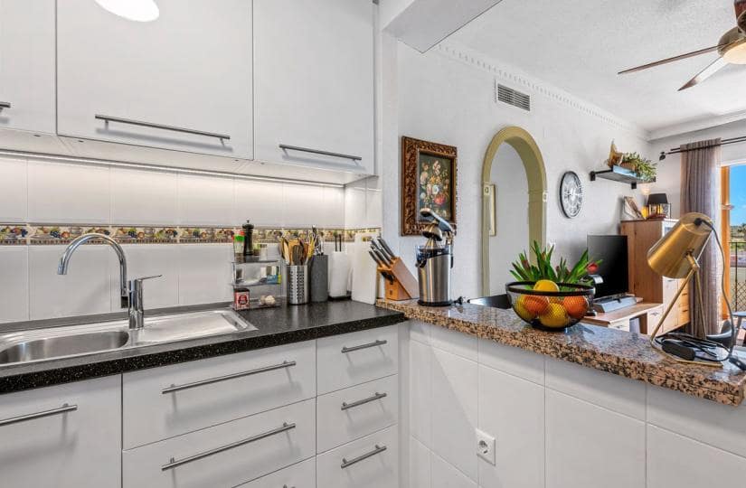 2 soverom Leilighet til salgs i Algorfa med svømmebasseng garasje - € 145 000 (Ref: 9719336)