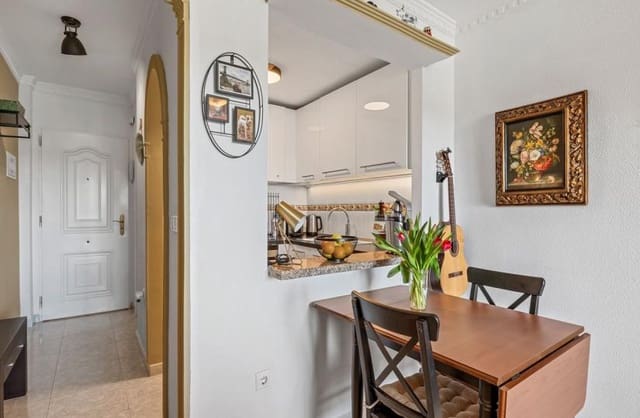 2 soverom Leilighet til salgs i Algorfa med svømmebasseng garasje - € 145 000 (Ref: 9719336)