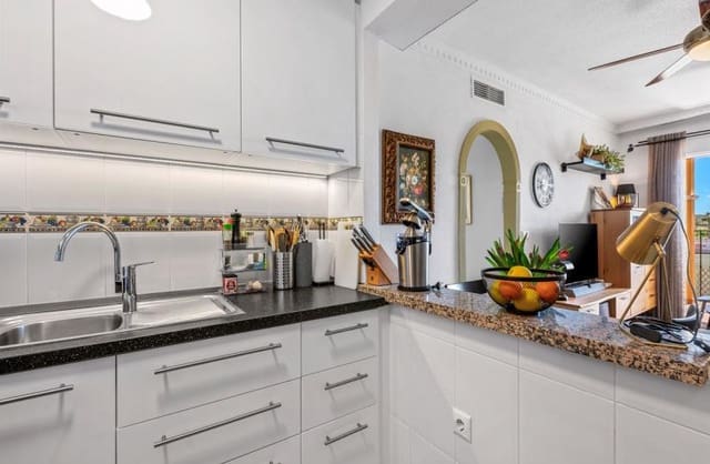 2 soverom Leilighet til salgs i Algorfa med svømmebasseng garasje - € 145 000 (Ref: 9719336)