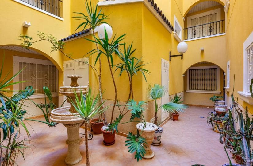 2 soverom Leilighet til salgs i Algorfa med svømmebasseng garasje - € 145 000 (Ref: 9719336)