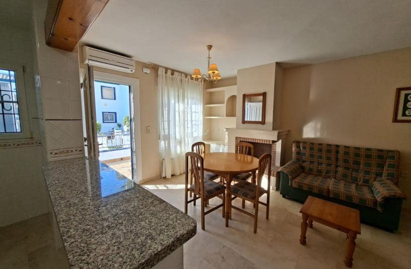 Bungalow de 2 habitaciones en Orihuela Costa en venta con piscina - 229.000 € (Ref: 9720983)