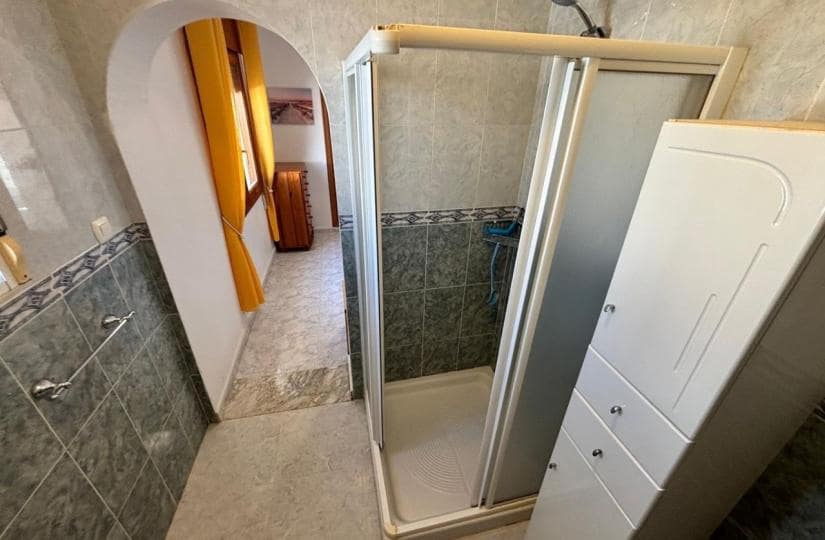 2 makuuhuone Huvila myytävänä paikassa Ciudad Quesada mukana uima-altaan 
autotalli - 225 000 € (Ref: 9727538)