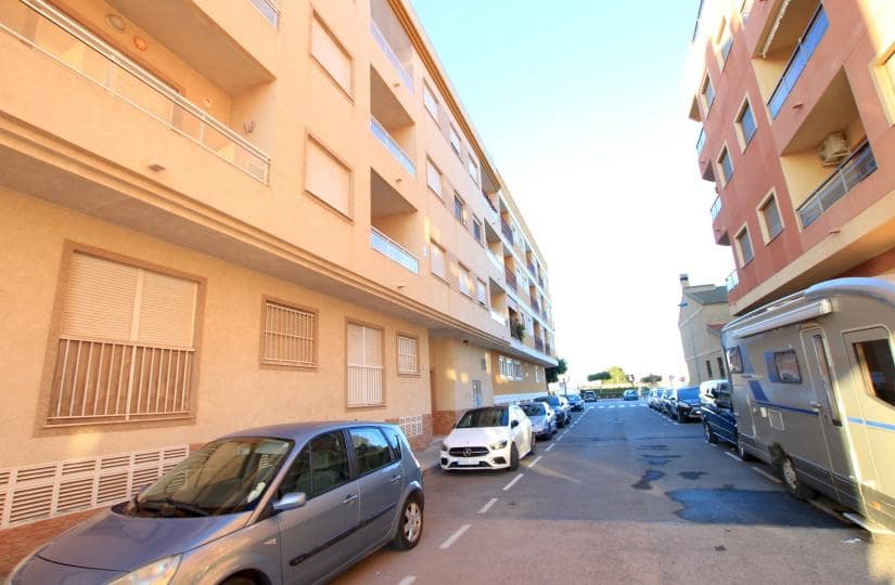 2 bedroom Apartment for sale in Los Palacios with pool - € 94,500 (Ref: 9735238)