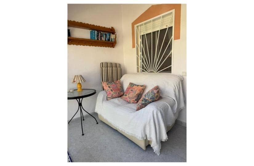 Bungalow de 2 habitaciones en Doña Pepa en venta con piscina garaje - 165.000 € (Ref: 9740230)