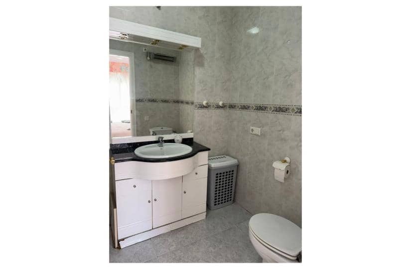 Bungalow de 2 habitaciones en Doña Pepa en venta con piscina garaje - 165.000 € (Ref: 9740230)