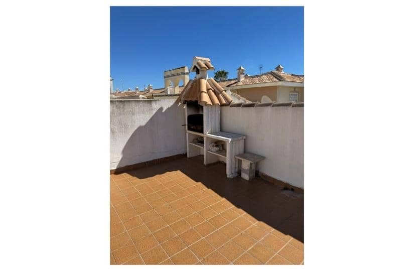 Bungalow de 2 habitaciones en Doña Pepa en venta con piscina garaje - 165.000 € (Ref: 9740230)