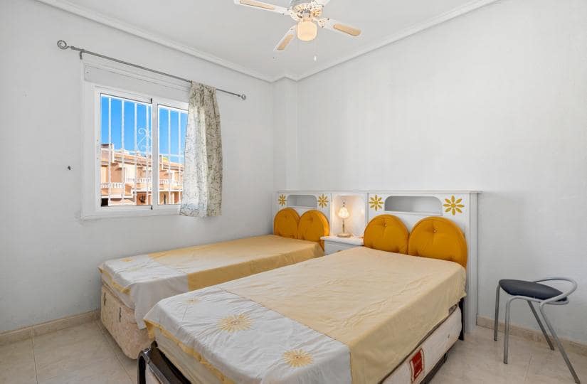 2 Zimmer Haus zu verkaufen in Ciudad Quesada mit Pool - 165.000 € (Ref: 9745278)