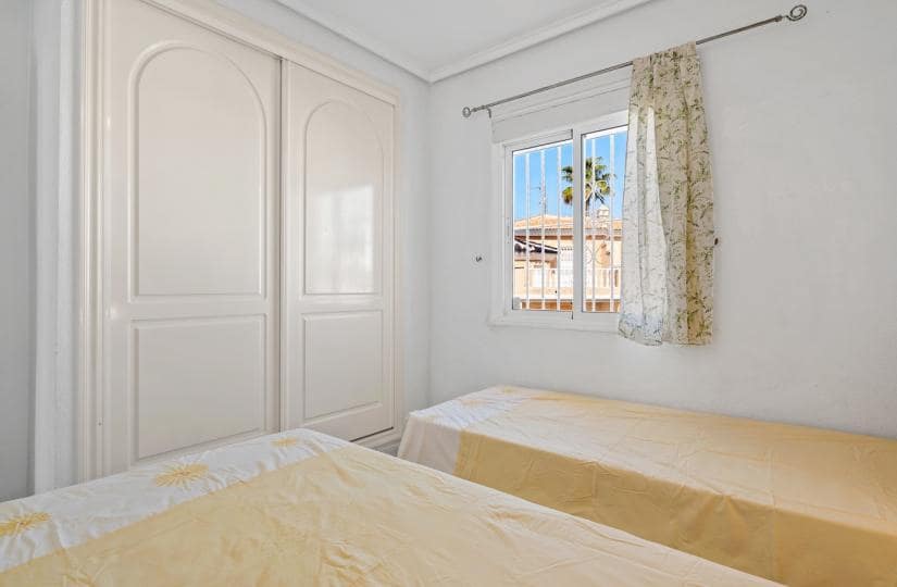 2 Zimmer Haus zu verkaufen in Ciudad Quesada mit Pool - 165.000 € (Ref: 9745278)