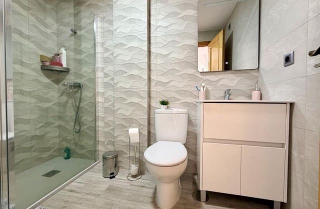 3 slaapkamer Appartement te koop in Guardamar Playa, Guardamar del Segura met zwembad garage - € 229.000 (Ref: 9745279)