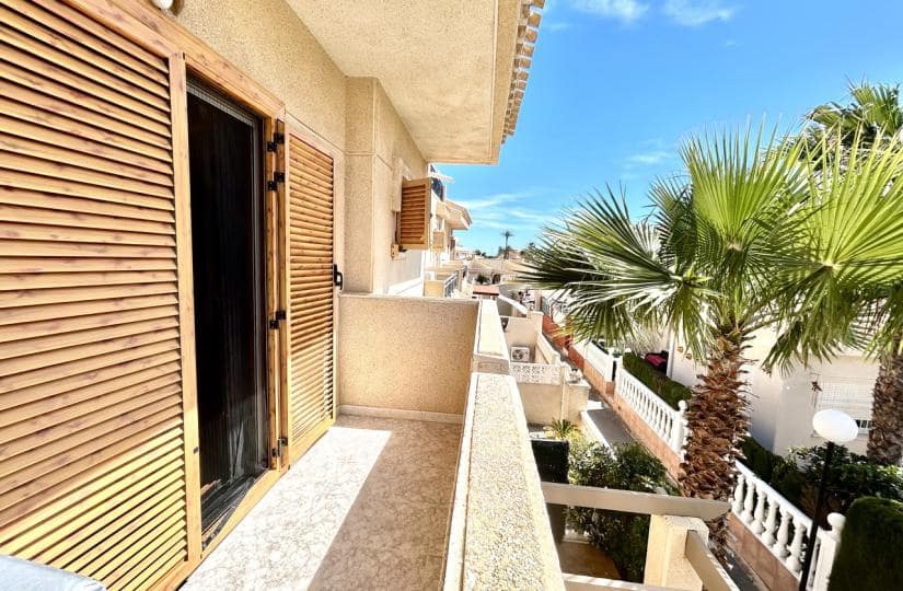 Casa de 2 habitaciones en Playa Flamenca en venta con piscina garaje - 259.000 € (Ref: 9746768)