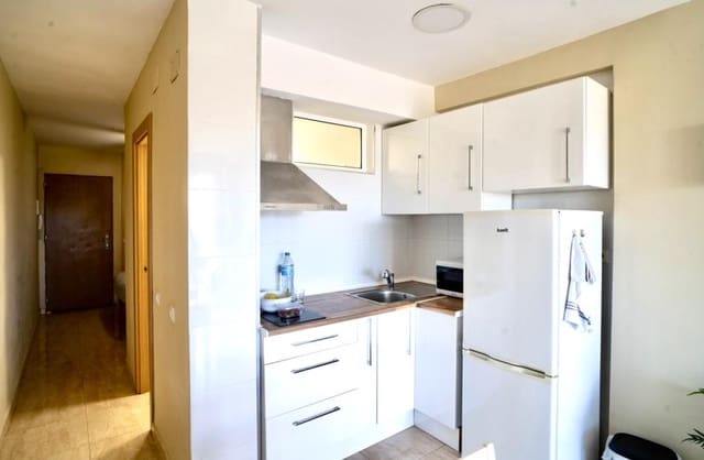 1 soveværelse Lejlighed til salg i El Moncayo - El Pòrtic, Guardamar del Segura med garage - € 99.000 (Ref: 9755025)