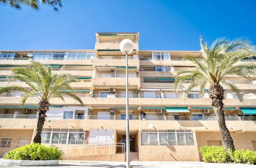 1 soveværelse Lejlighed til salg i Guardamar del Segura med garage - € 99.000 (Ref: 9755025)