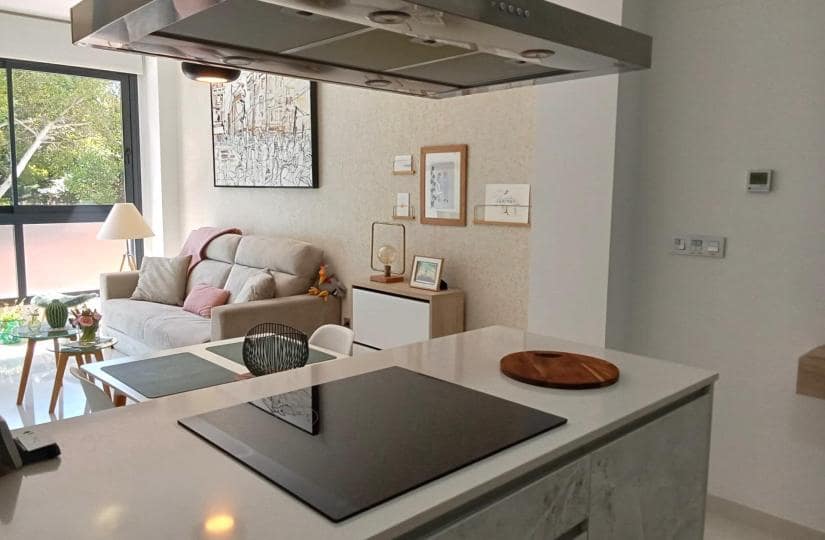 1 chambre Appartement à vendre à Torrevieja avec piscine garage - 175 000 € (Ref: 9763599)