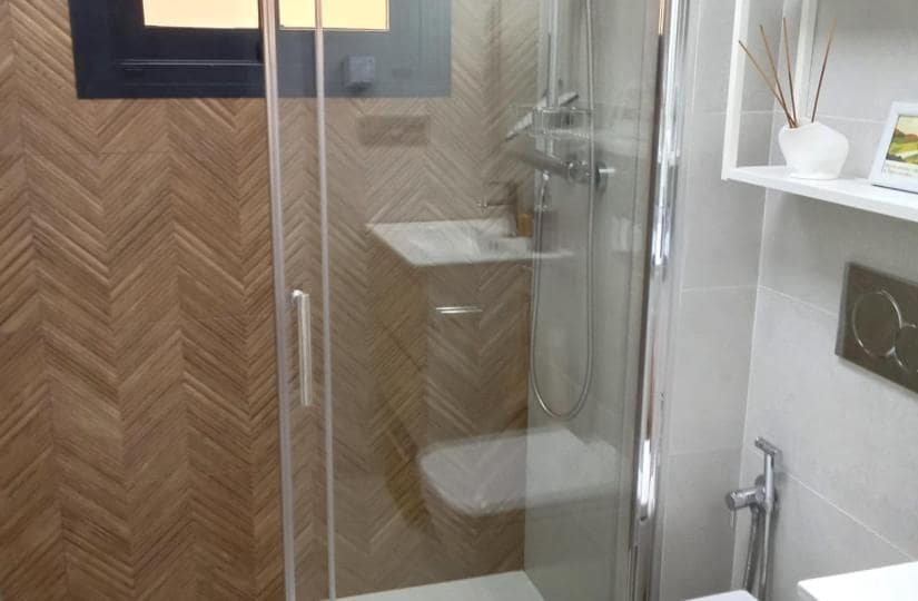 1 chambre Appartement à vendre à Torrevieja avec piscine garage - 175 000 € (Ref: 9763599)