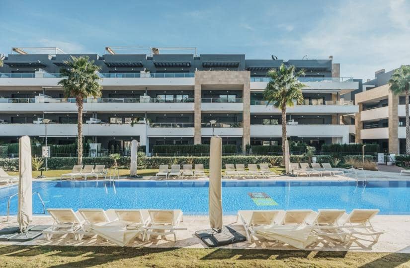 2 slaapkamer Penthouse te koop in Playa Flamenca met zwembad garage - € 499.000 (Ref: 9764858)