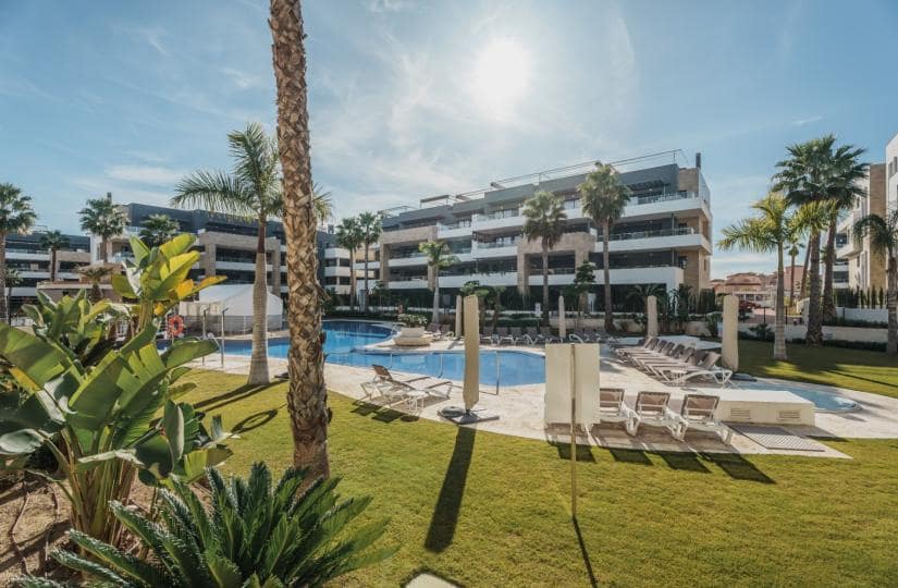 2 slaapkamer Penthouse te koop in Playa Flamenca met zwembad garage - € 499.000 (Ref: 9764858)