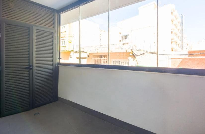 2 chambre Appartement à vendre à Torrevieja avec piscine garage - 274 000 € (Ref: 9764860)