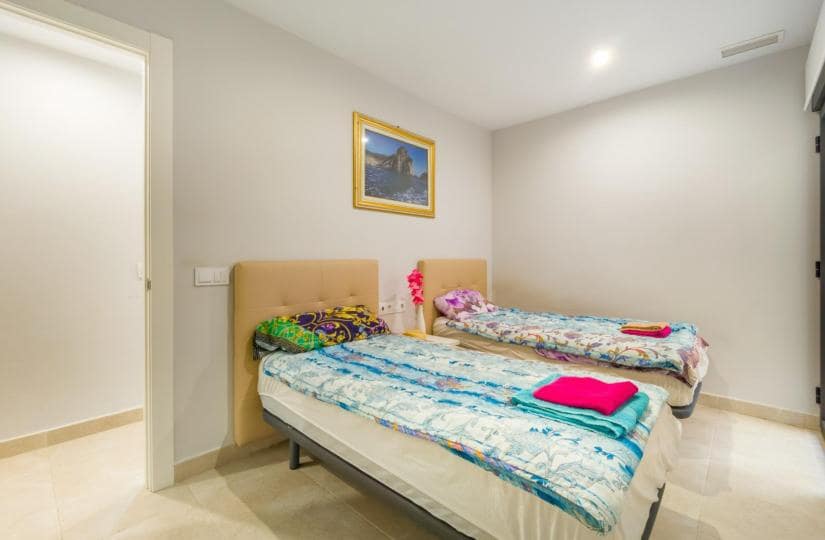 2 chambre Appartement à vendre à Torrevieja avec piscine garage - 274 000 € (Ref: 9764860)