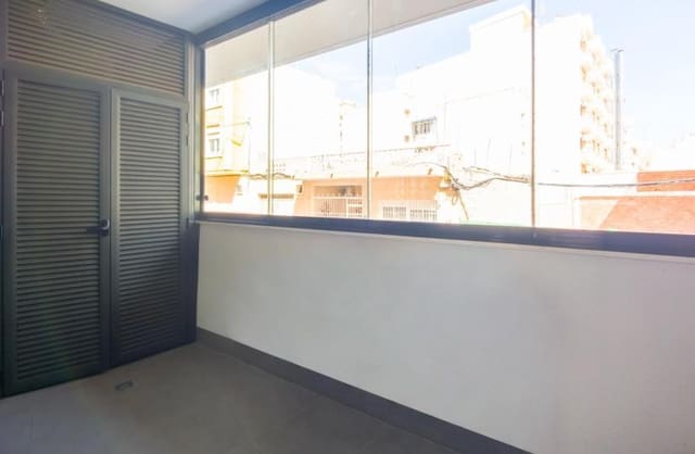 2 chambre Appartement à vendre à Las Piscinas Naturales, Torrevieja avec piscine garage - 274 000 € (Ref: 9764860)