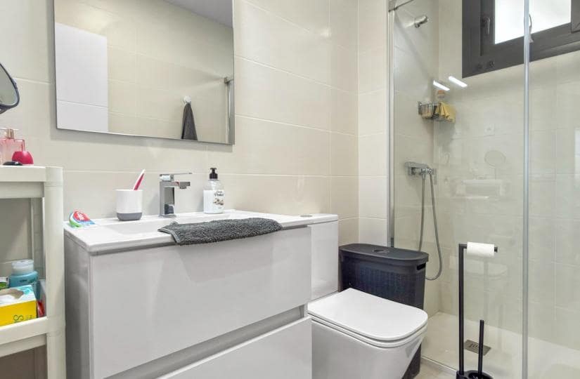 Apartamento de 2 habitaciones en Pilar de la Horadada en venta con piscina garaje - 354.000 € (Ref: 9764862)