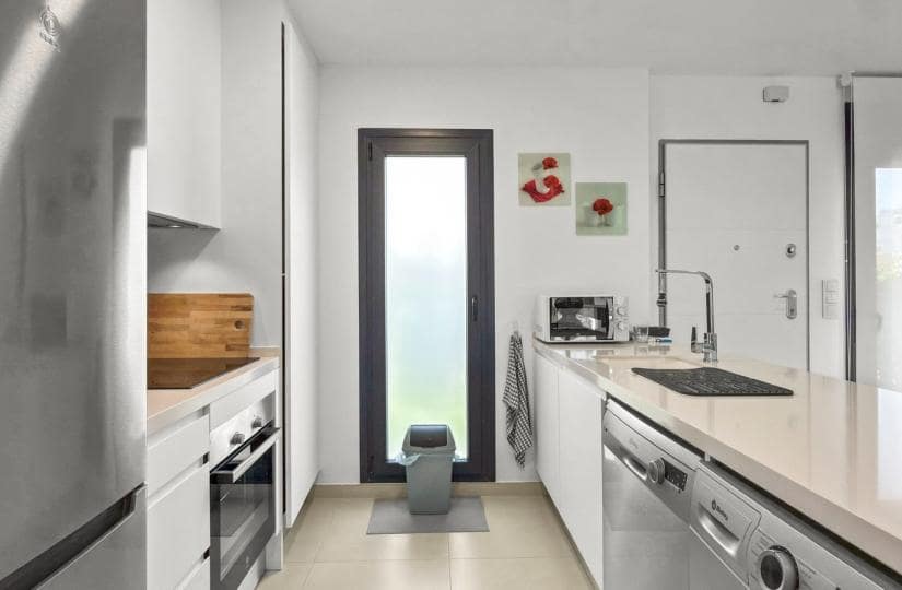 Apartamento de 2 habitaciones en Pilar de la Horadada en venta con piscina garaje - 354.000 € (Ref: 9764862)