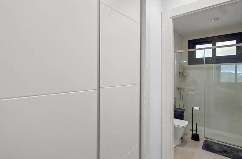 Apartamento de 2 habitaciones en Pilar de la Horadada en venta con piscina garaje - 354.000 € (Ref: 9764862)